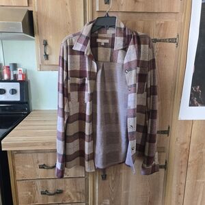 Women's Lightweight Plaid Shirt Jacket - Burgundy/Gray